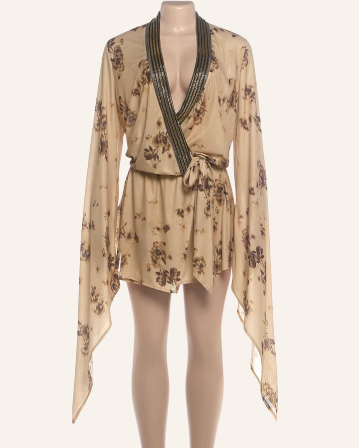 Beiges Boho-Kleid Flor de Arena mit floralem Muster