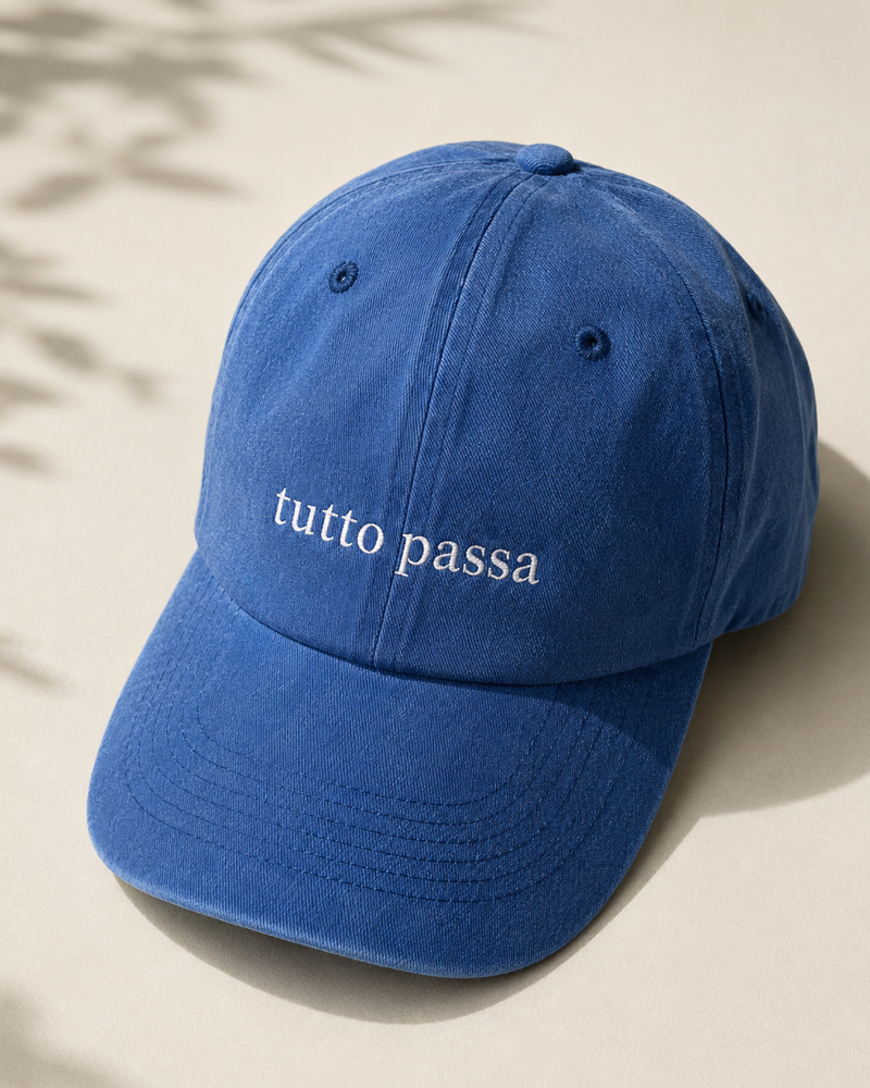Koenigsblau blaue washed Cap mit Schriftzug "tutto passa" 
