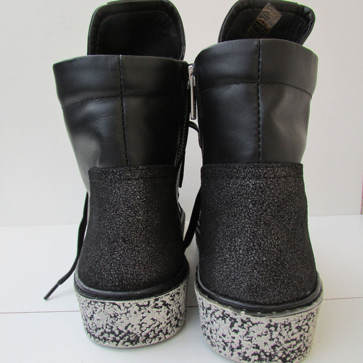 Boots Amnesia